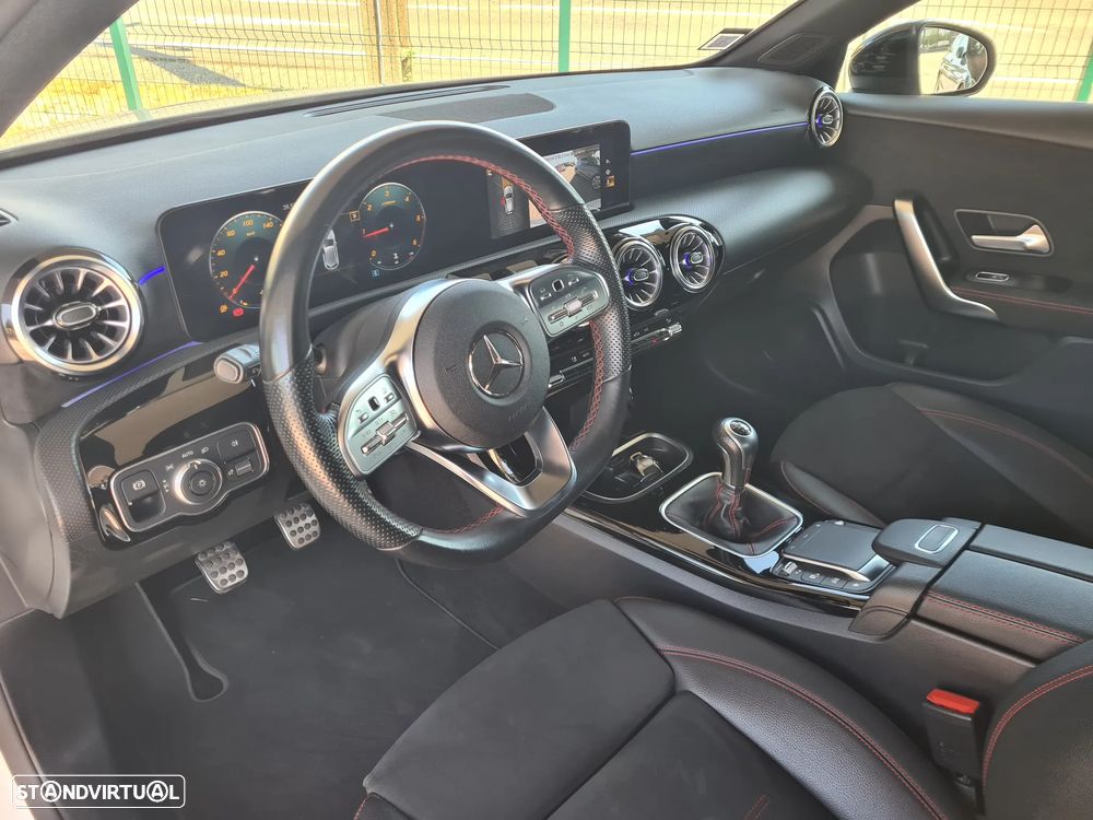 Mercedes-Benz A 180 d AMG Line - 15