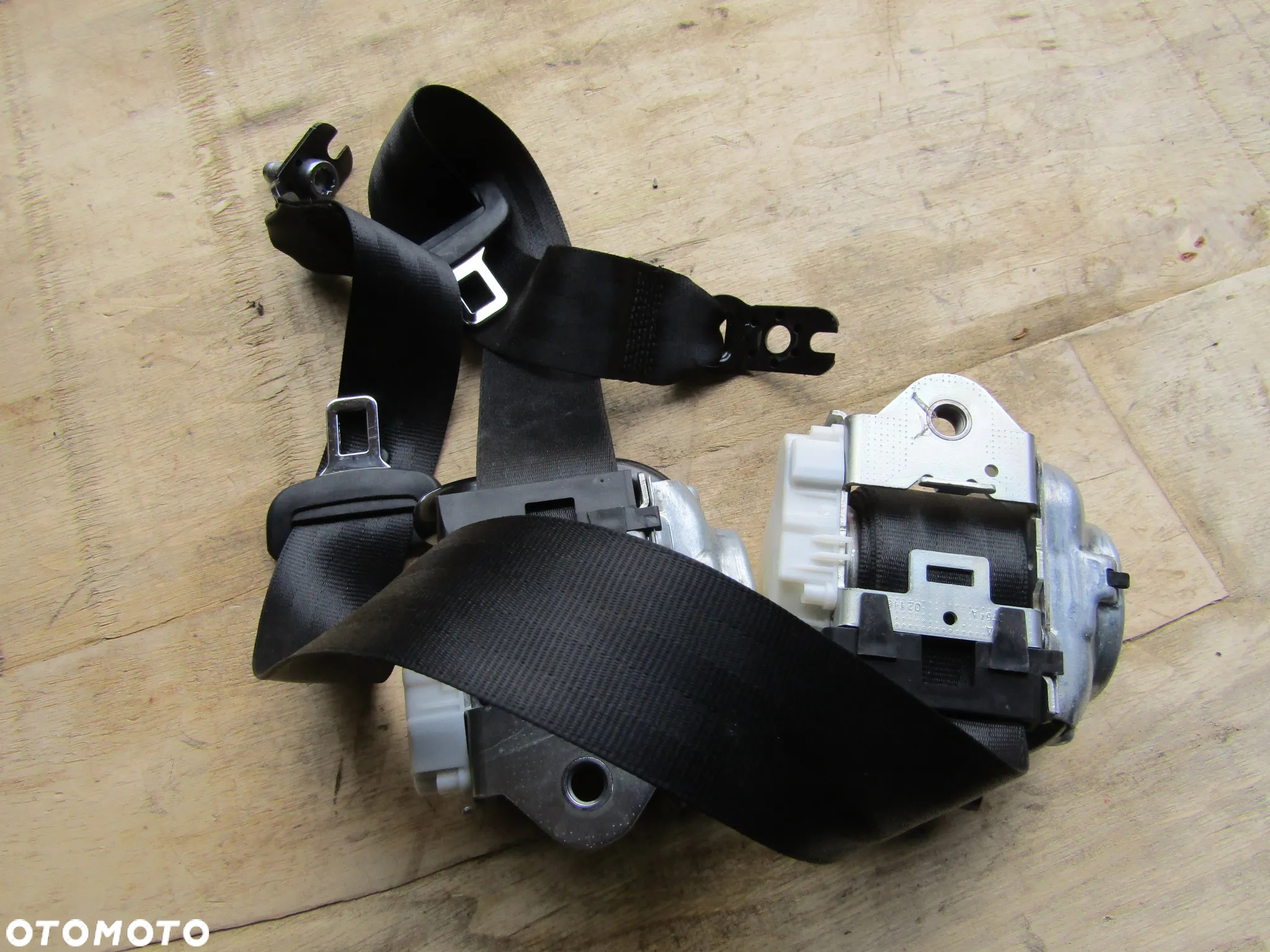 AUDI A4 B9 PASY  PRZÓD 15 21R 8W0857806 8W0857805 - 5