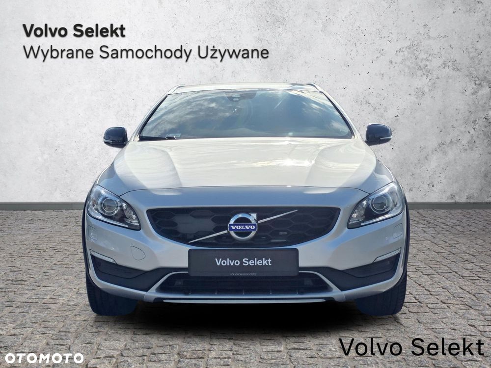 Volvo V60 Cross Country - 5