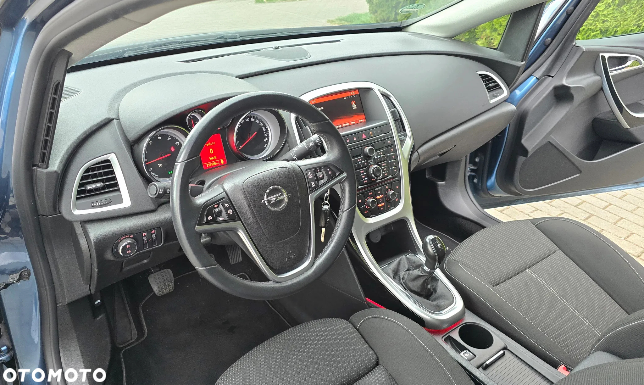 Opel Astra 1.4 Turbo Cosmo - 22