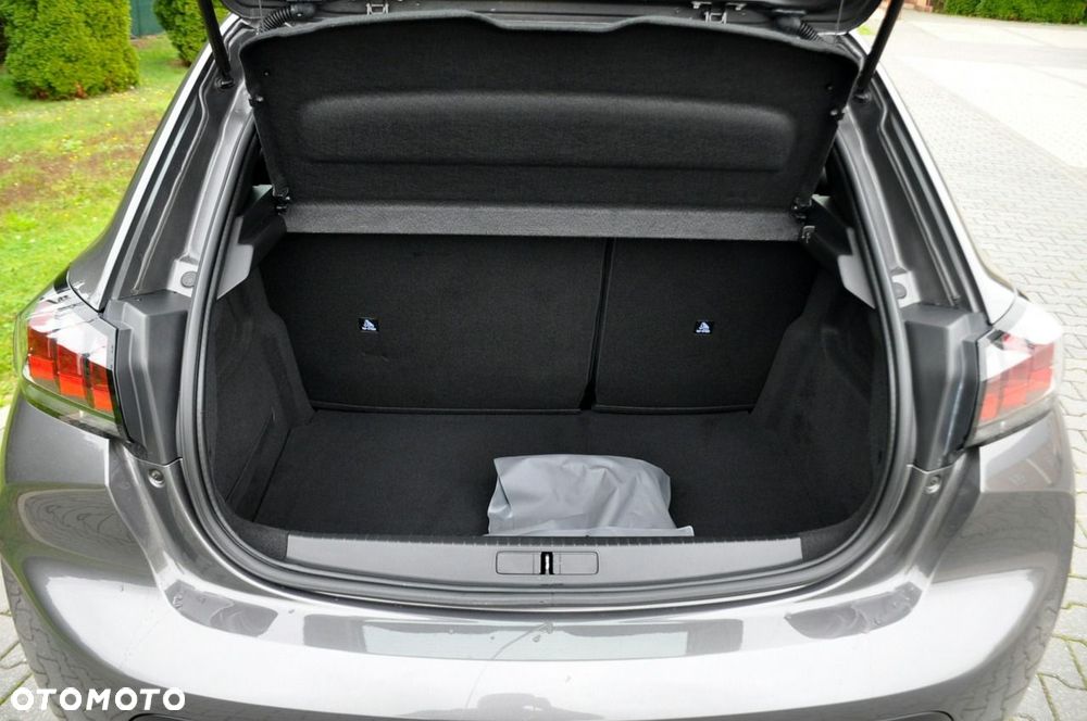 Peugeot 208 - 37