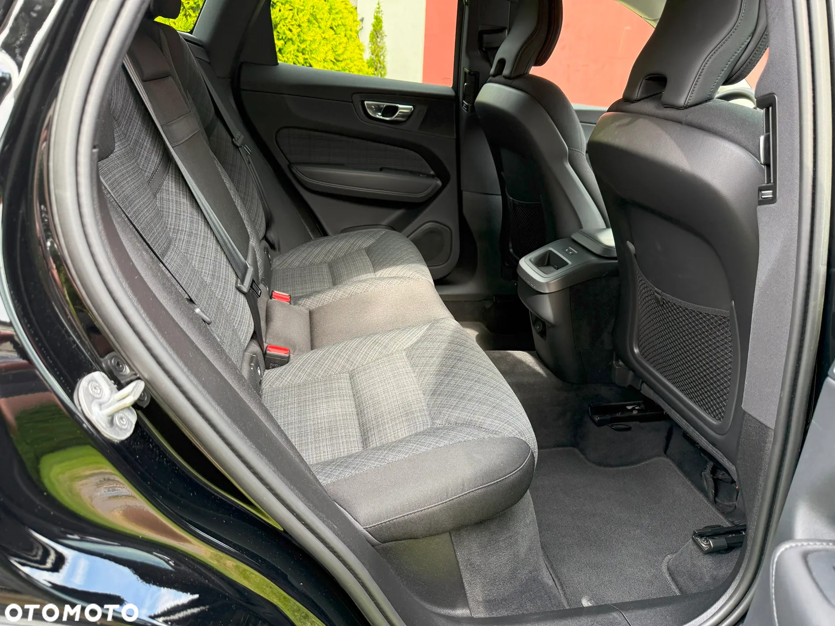 Volvo XC 60 D4 AWD Momentum - 23