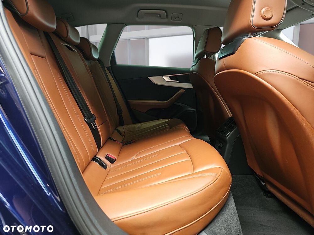 Audi A4 Allroad - 16