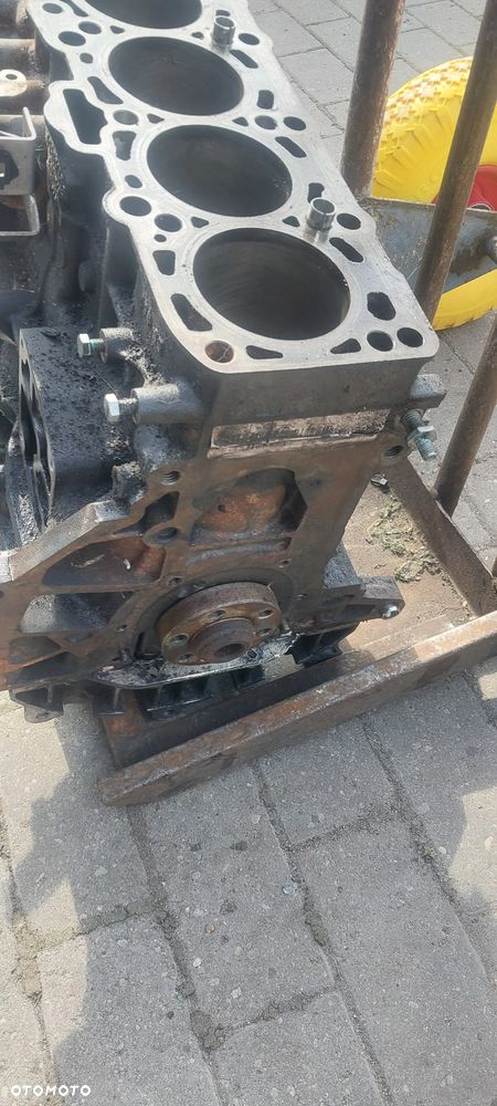 Blok silnika vw 1.9 tdi BKC - 5