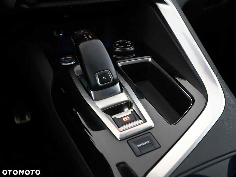 Peugeot 5008 THP 165 EAT6 Crossway - 30