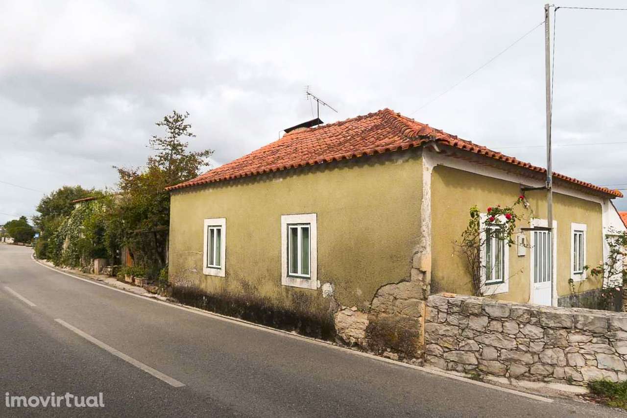 Moradia para recuperação - Zambujal - Ourém - Grande imagem: 2/5
