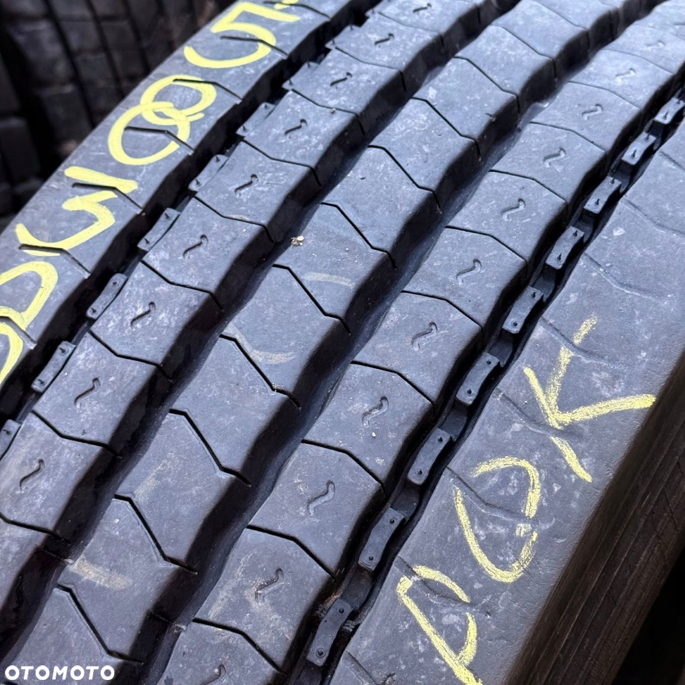 295/80R22,5 KUMHO KXS10 15mm 2021rok PRZÓD OPONA PROWADZĄCA T5838X - 1