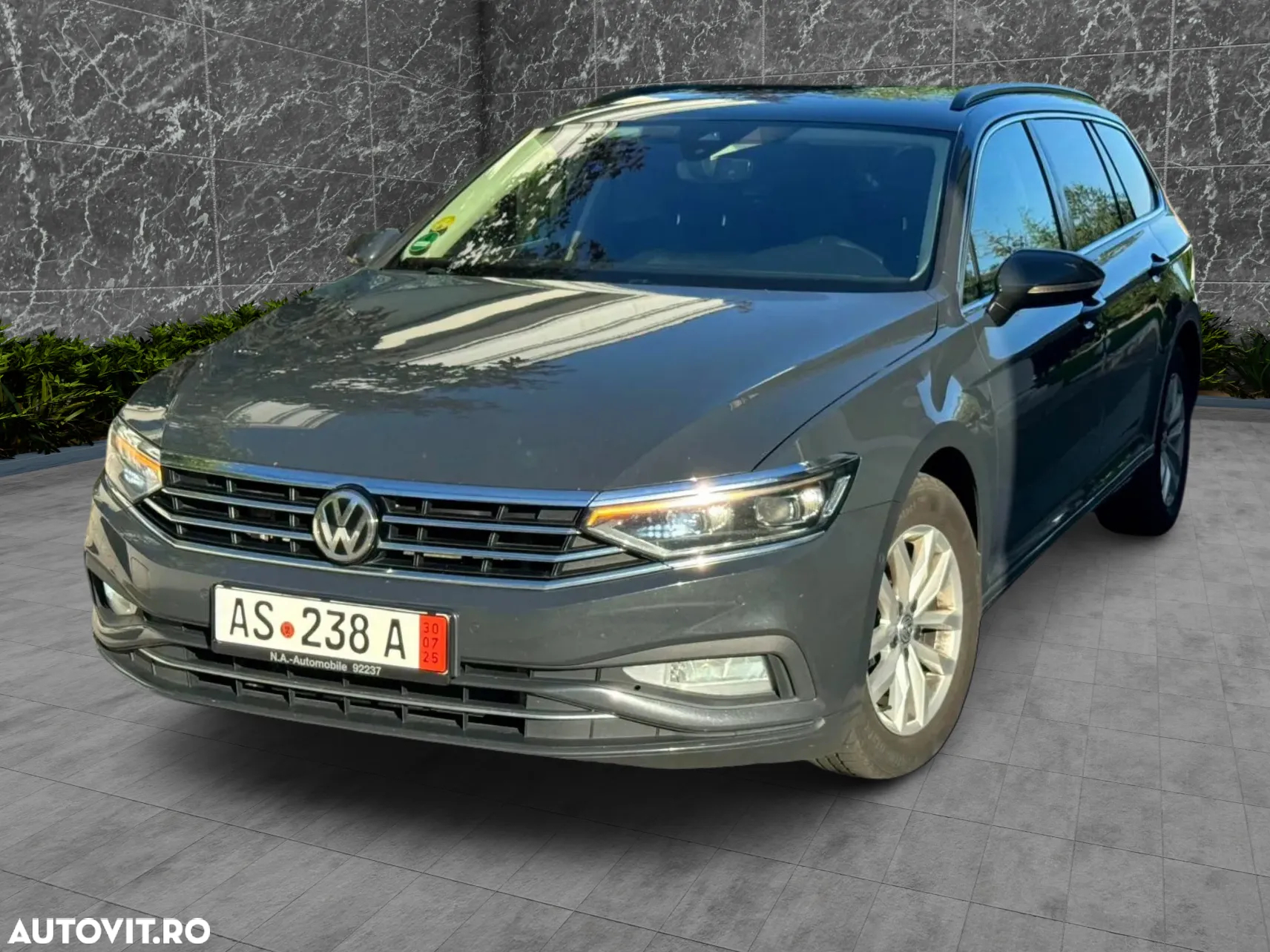 Volkswagen Passat 2.0 TDI (BlueMotion Technology) DSG Highline - 37
