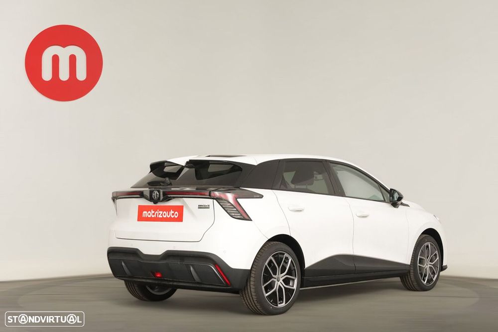 MG MG4 64 kWh Luxury - 4