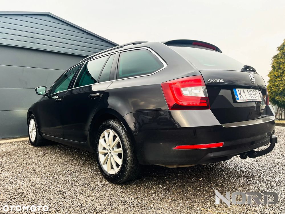 Skoda Octavia 1.8 TSI DSG Style - 8