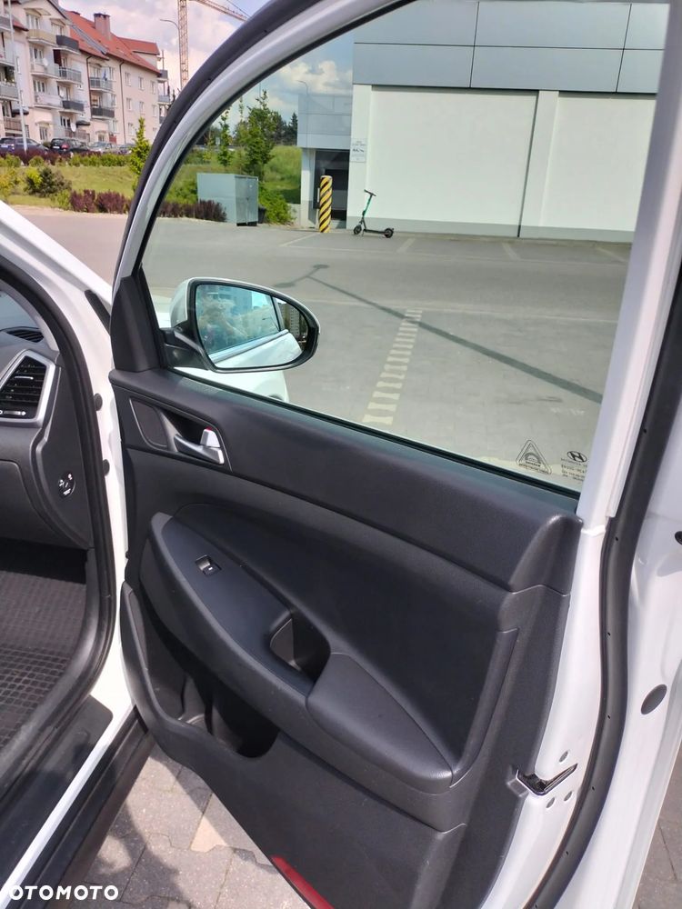 Hyundai Tucson 1.6 GDI BlueDrive Comfort 2WD - 17