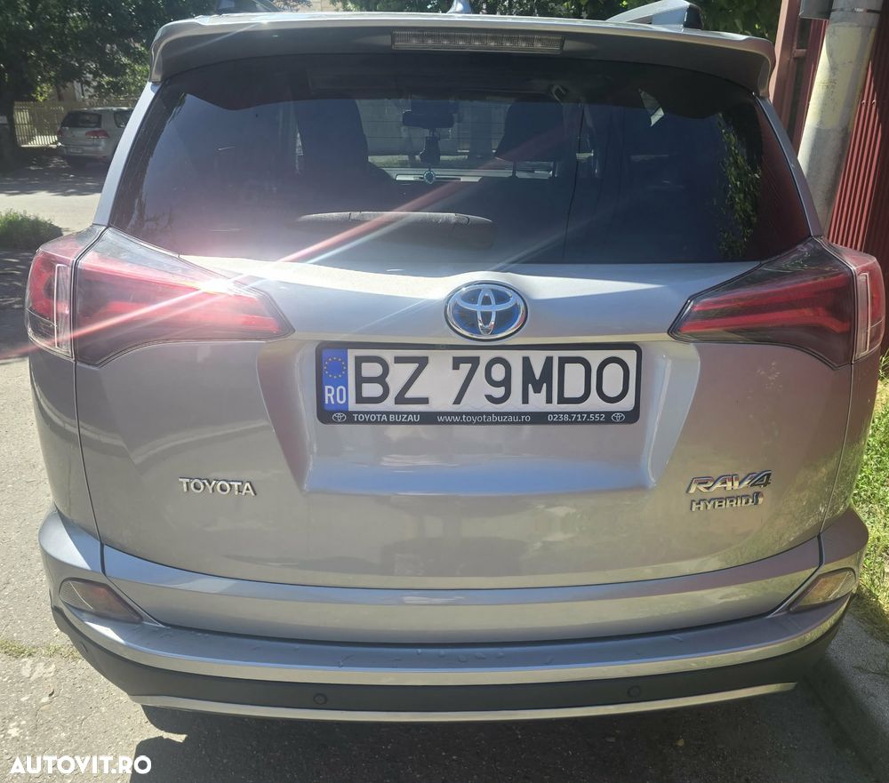 Toyota Rav4 2018 photo 2
