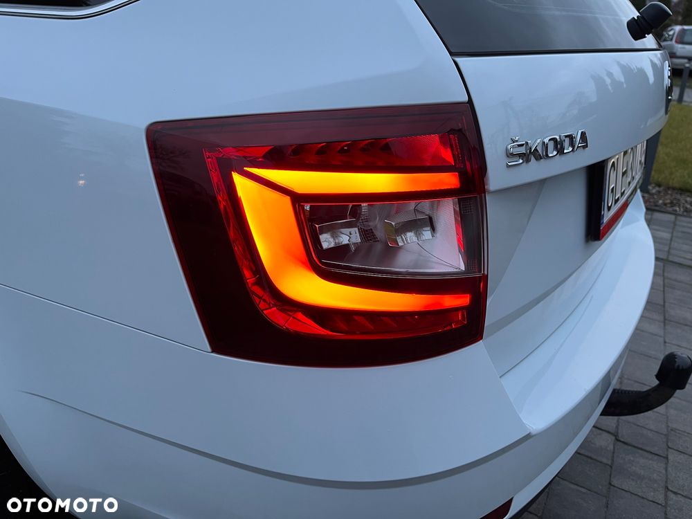 Skoda Octavia 2.0 TSI DSG Style - 30