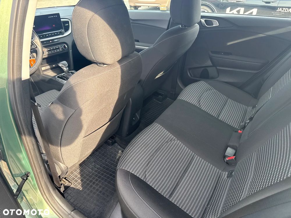 Kia Ceed 1.5 T-GDI M DCT - 23