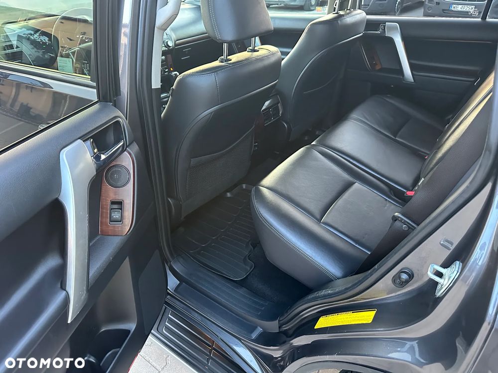 Toyota Land Cruiser LC 2.8 D-4D Invincible - 18