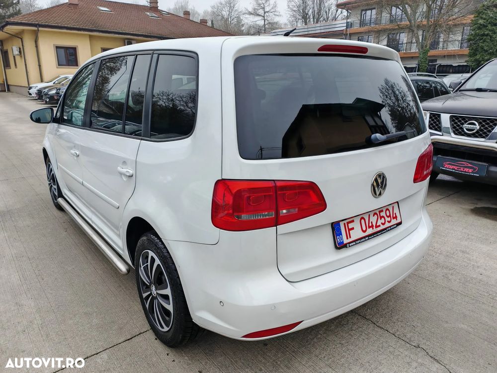 Volkswagen Touran 2.0 TDI DPF DSG Comfortline - 4