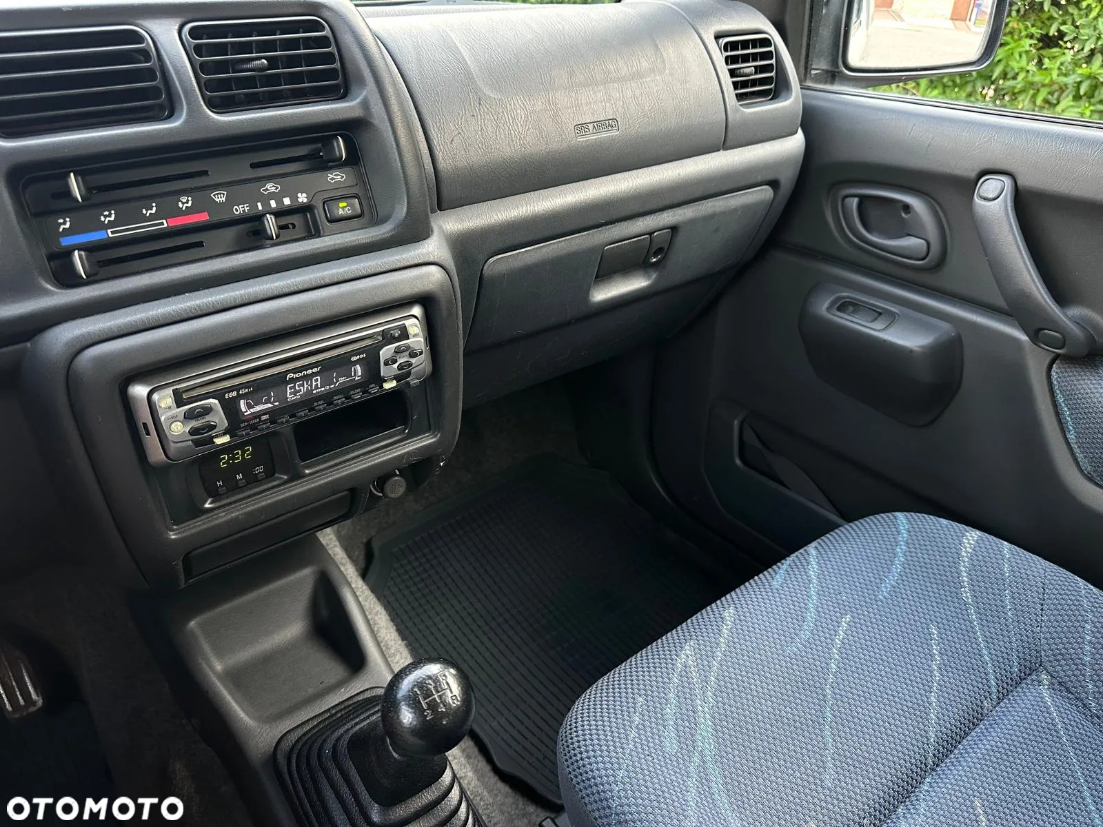 Suzuki Jimny 1.3 - 16