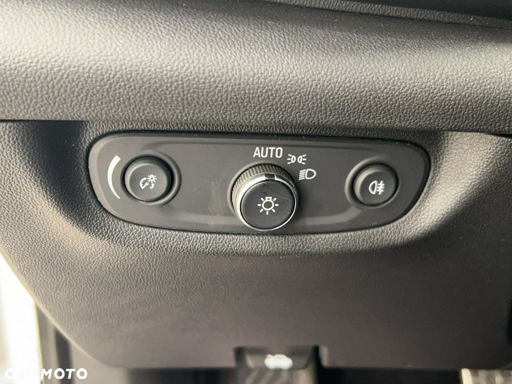 Opel Insignia - 26