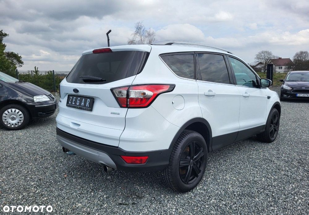 Ford Kuga - 4