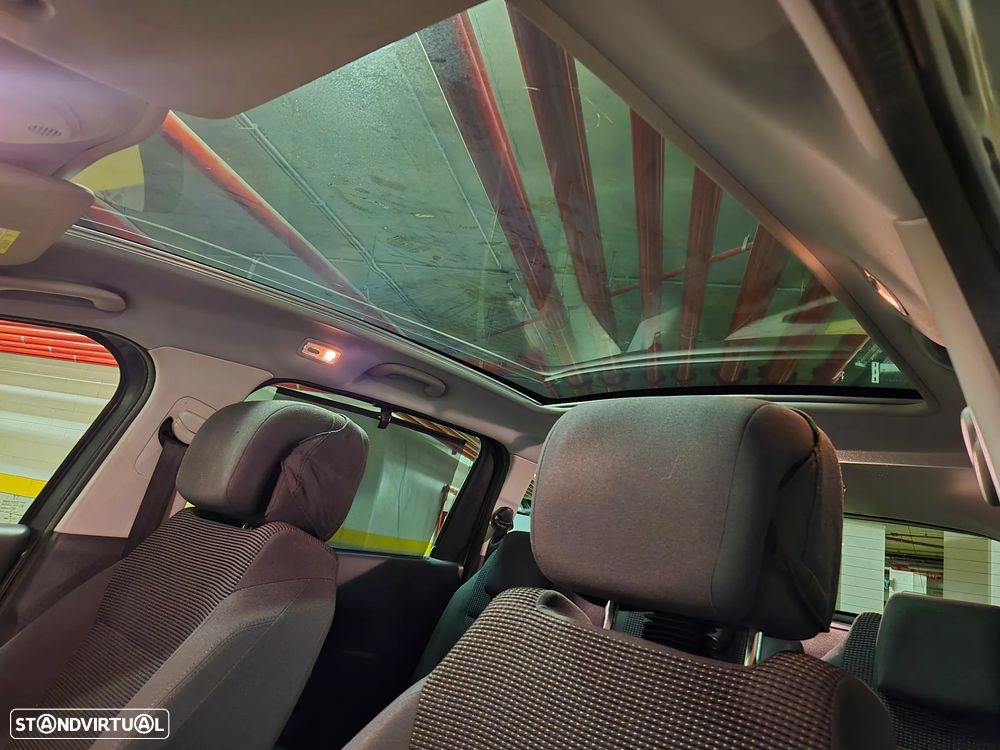 Peugeot 5008 1.6 E-HDi Allure 2-Tronic - 46