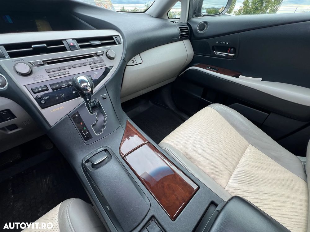 Lexus Seria RX 450h Aut. Executive - 16