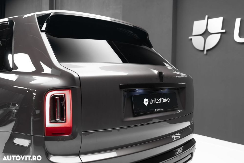 Rolls-Royce Cullinan Standard - 10