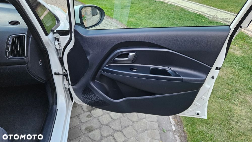 Kia Rio 1.2 L Business Line - 31