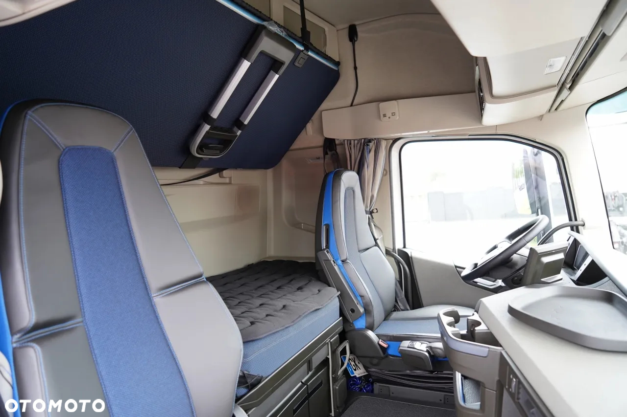 Volvo FH 540 /  KLIMA POSTOJOWA   / OPONY 100% / SPROWADZONY / 2022 ROK / PO KONTRAKCIE SERWISOWYM - 32