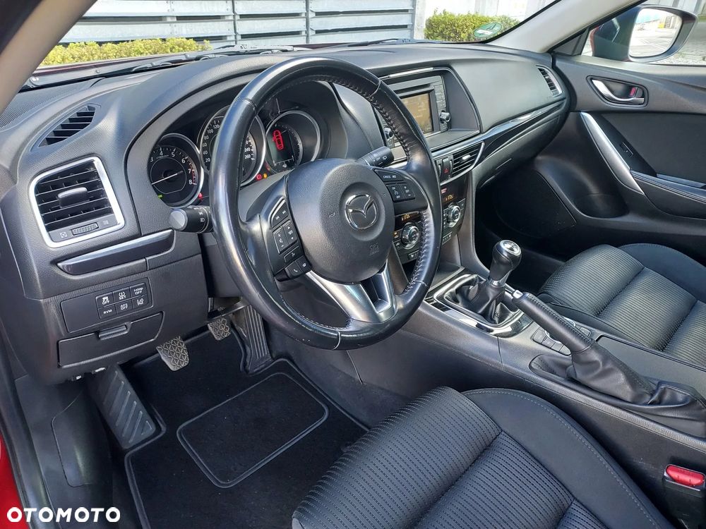 Mazda 6 2.0 Kombi SKYACTIV-G Center-Line - 32