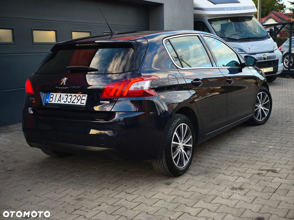 Peugeot 308 1.2 PureTech Allure S&S - 3