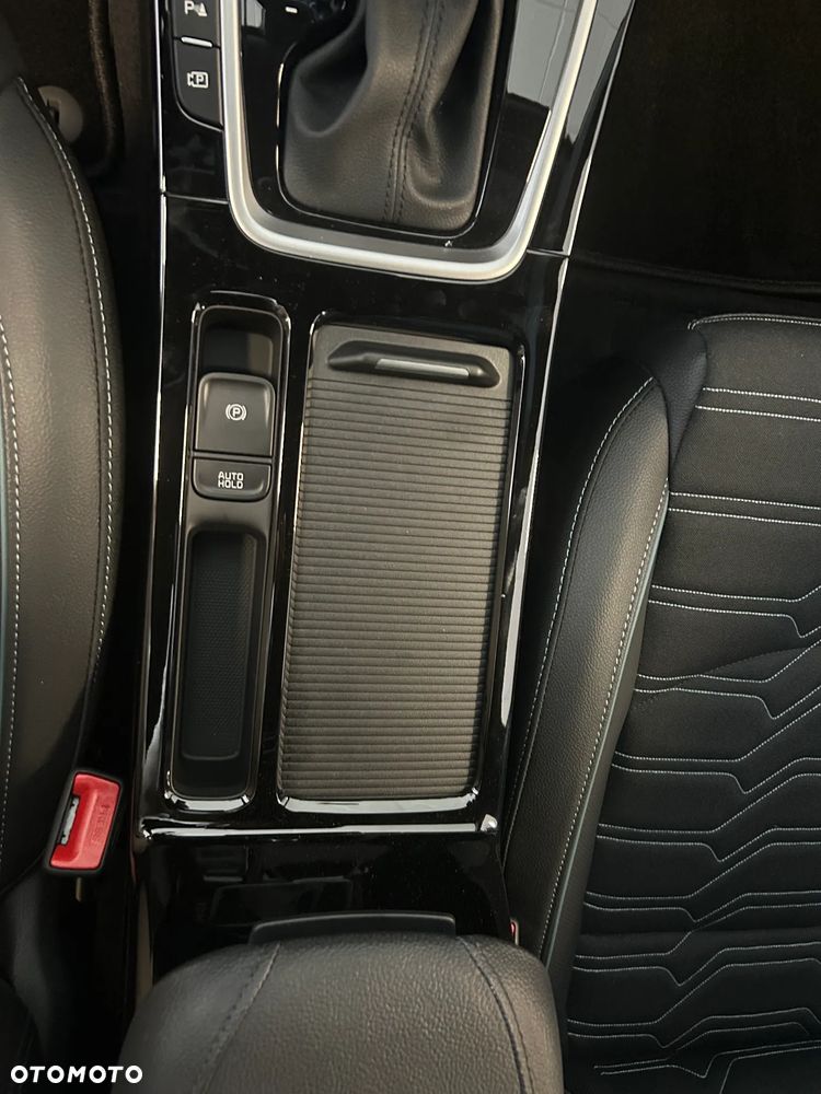 Kia XCeed - 11