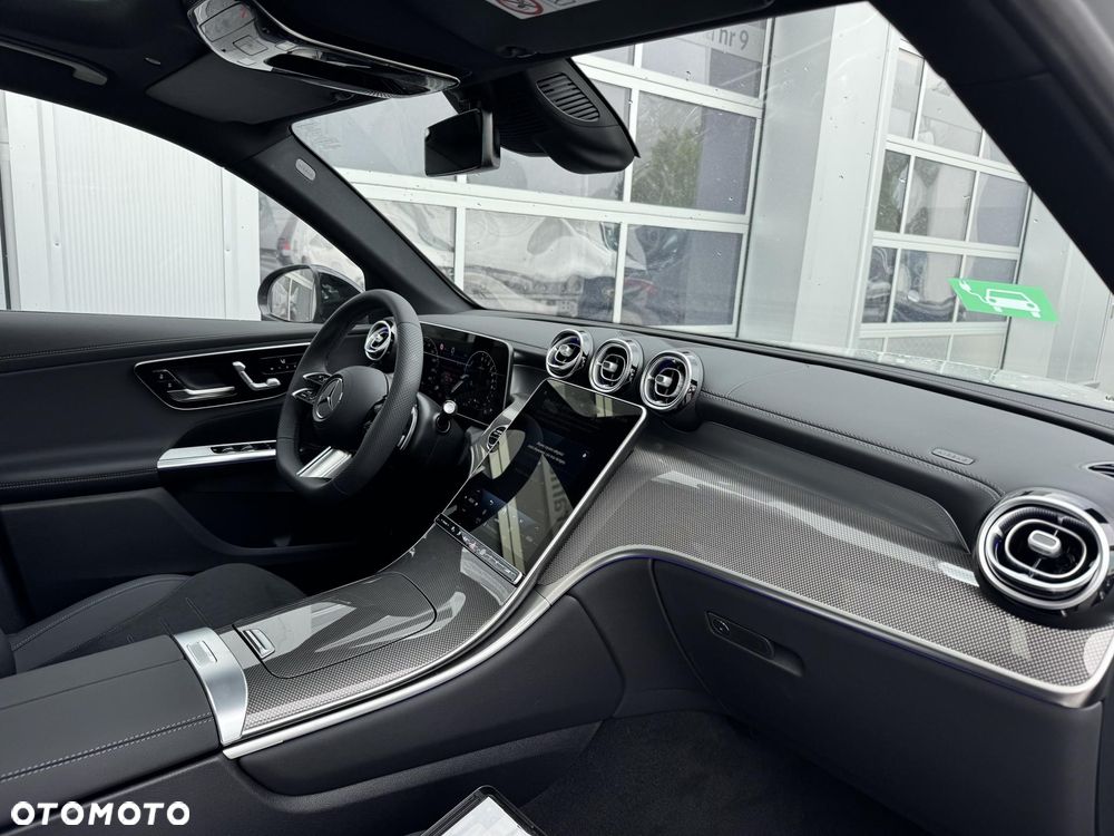 Mercedes-Benz GLC 300 e 4-Matic AMG Line - 17