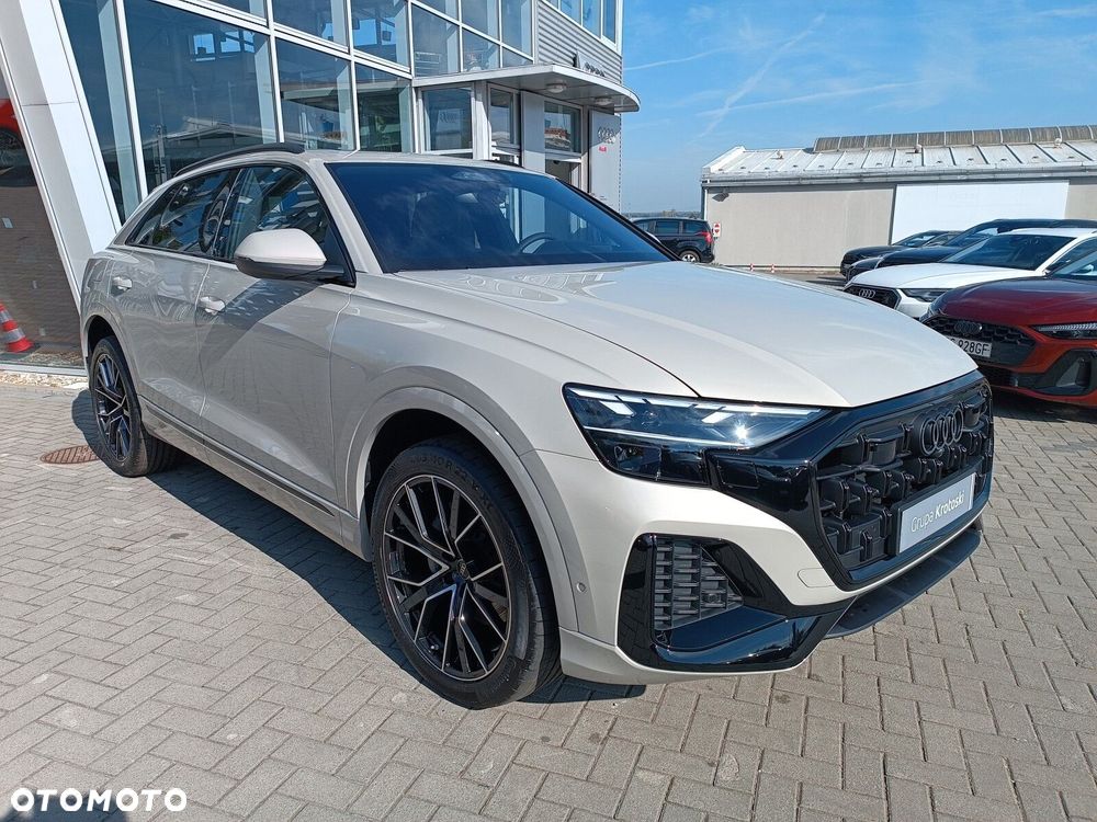 Audi Q8 - 9