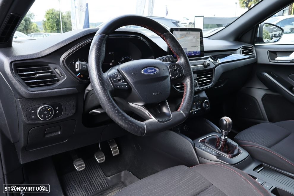 Ford Focus SW 1.0 EcoBoost ST-Line - 14