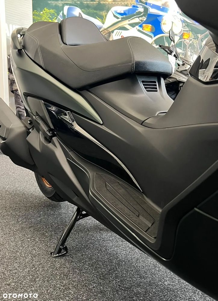 Suzuki Burgman - 6