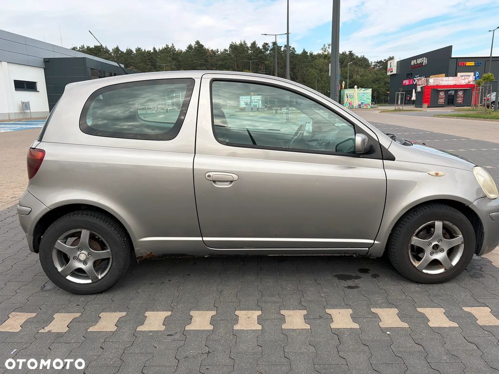 Toyota Yaris 1.4 D-4D Unlimited - 7
