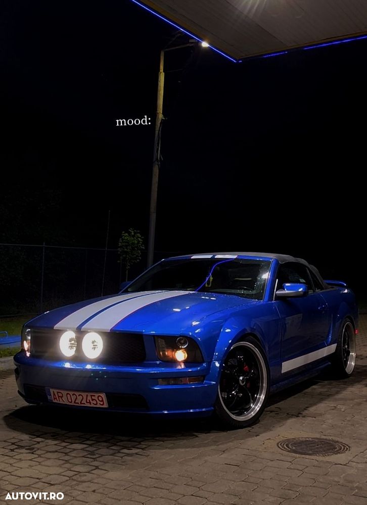 Ford Mustang - 1