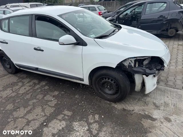 Megane III biała czesci maska blotnik drzwi 1.5 dci - 1