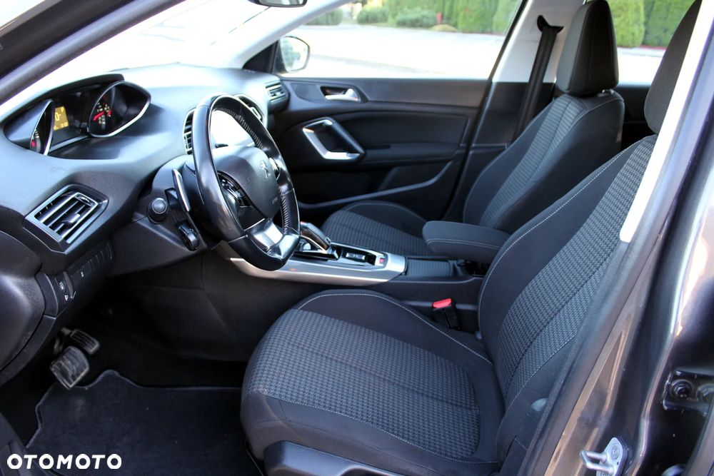 Peugeot 308 BlueHDi 130 EAT8 Stop & Start Active - 17