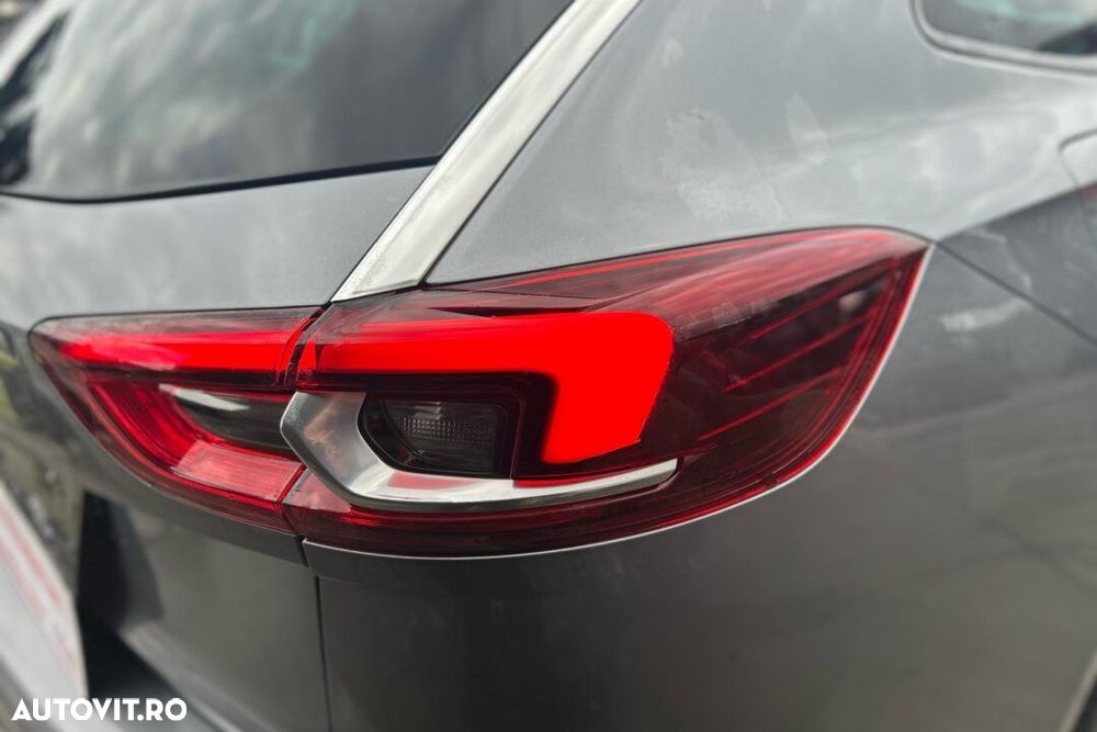 STOP STANGA/DREAPTA pe caroserie OPEL INSIGNIA B COMBI/BREAK - AN 2017 - 1