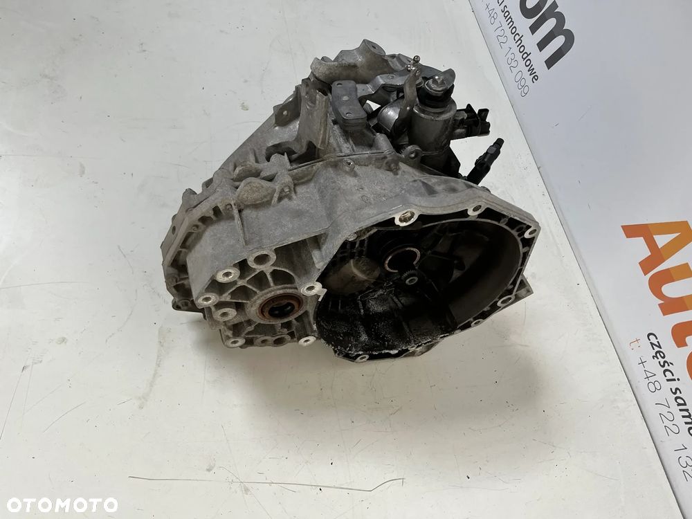Opel Zafira C Manualna 6-biegowa skrzynia biegów 2016r - 1