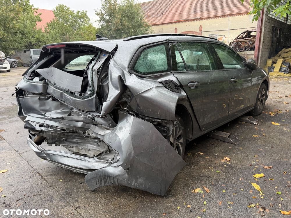 Volkswagen Passat Variant 1.5 TSI EVO Business DSG - 5