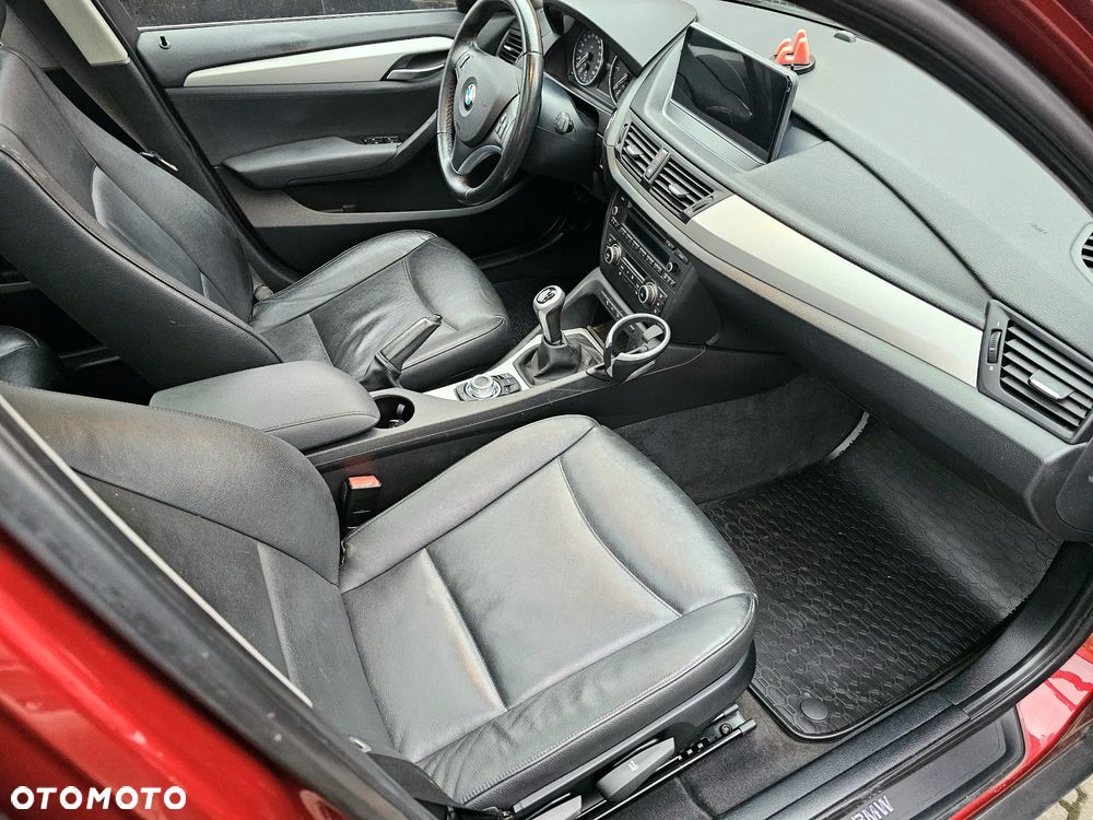 BMW X1 xDrive20d - 10