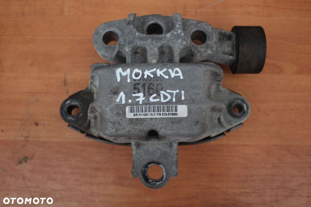 ŁAPA PODUSZKA SILNIKA OPEL MOKKA 1.7 CDTI 95135160