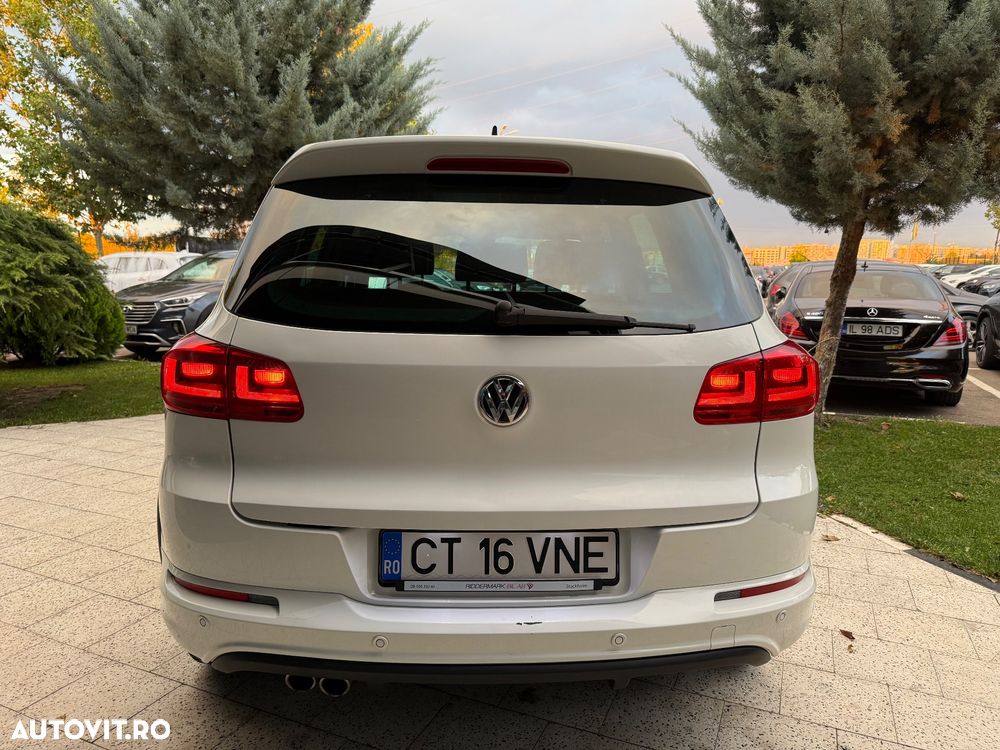 Volkswagen Tiguan 2.0 TDI 4Motion DSG BMT Track & Style - 4