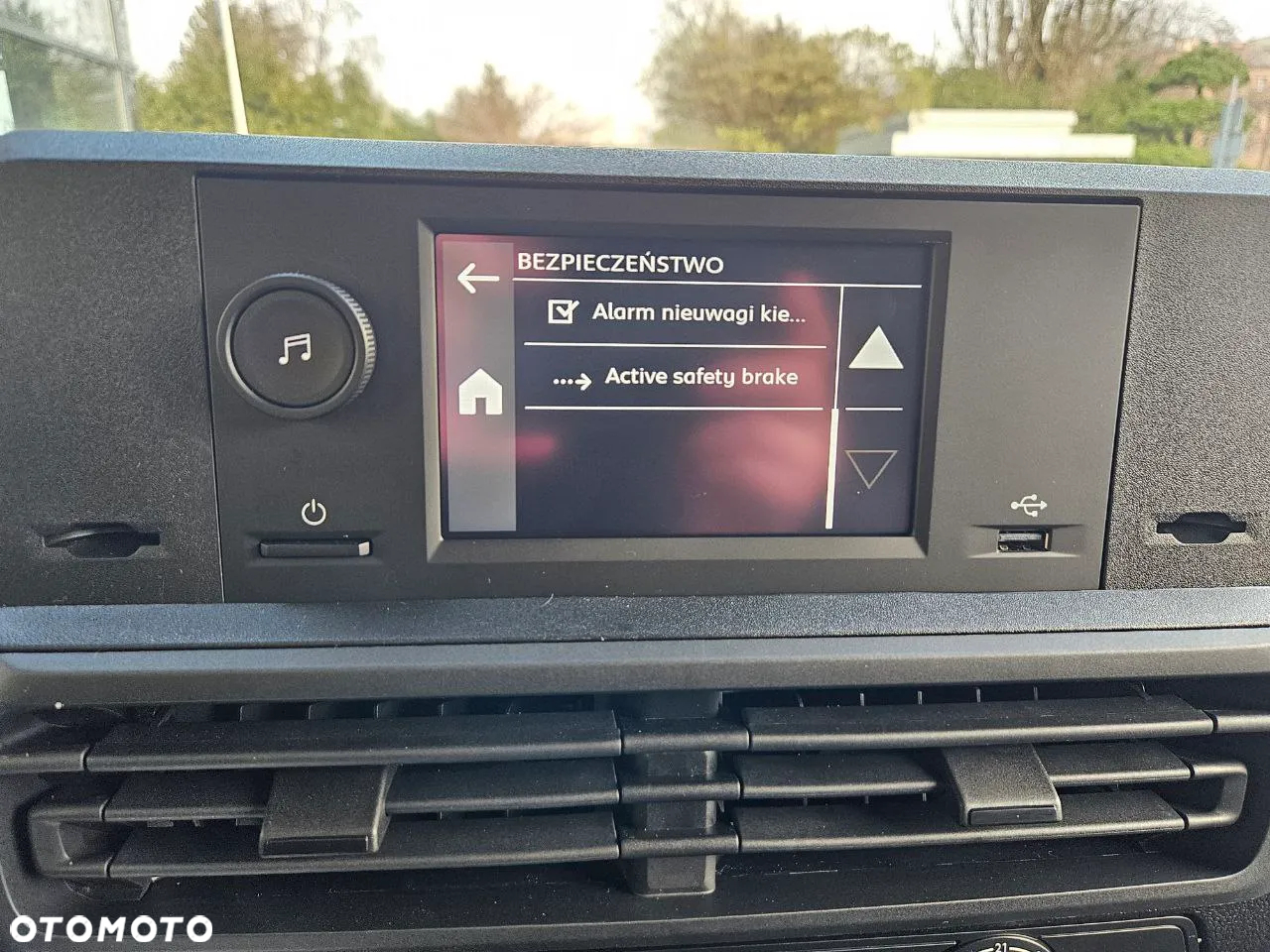 Opel VIVARO FURGON EXTRA LONG BRYGADOWY - 18