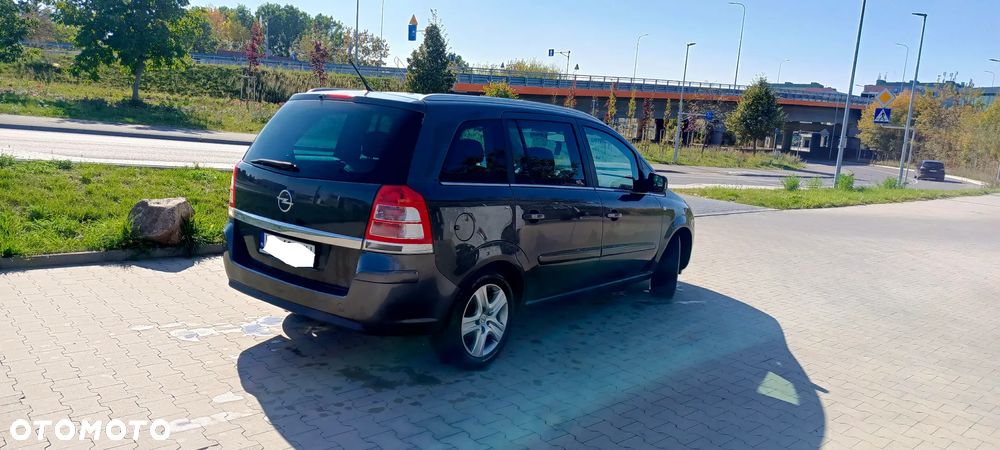 Opel Zafira 2011 photo 3
