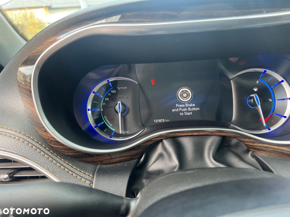 Chrysler Pacifica - 14