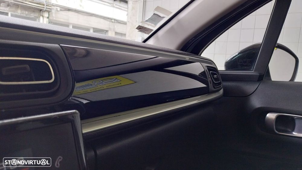 Citroën C3 1.2 PureTech Shine - 8