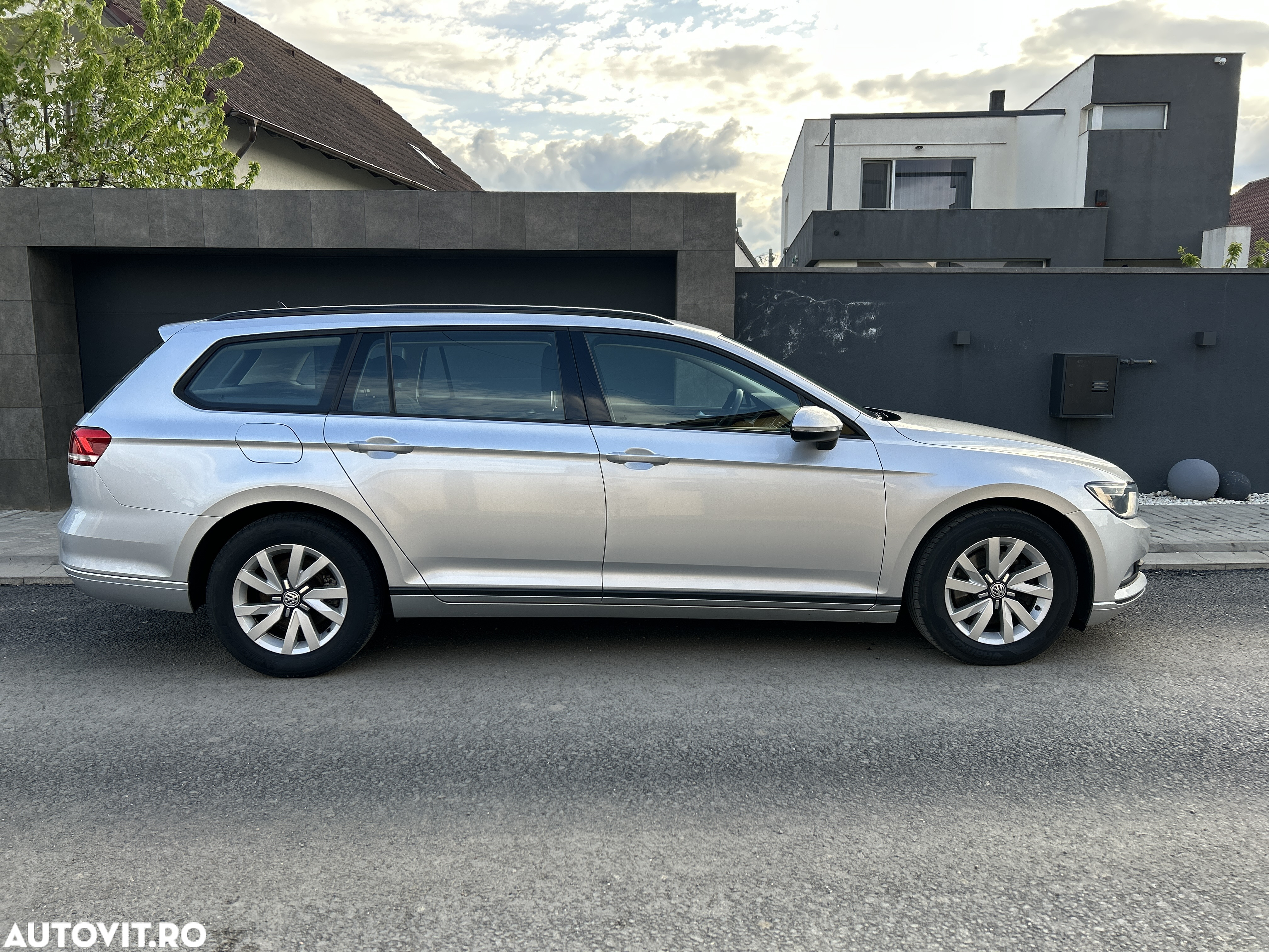 Volkswagen Passat - 8